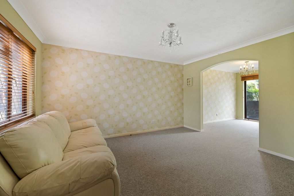 Property photo 3 of 15