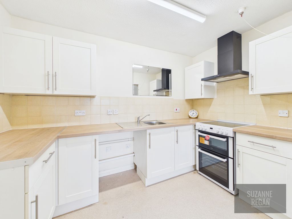 Property photo 1 of 11 Cam05192G0-Pr0385-Still002