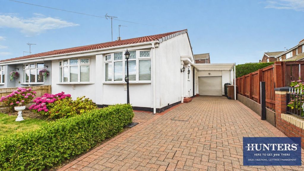 Property photo 1 of 14 External