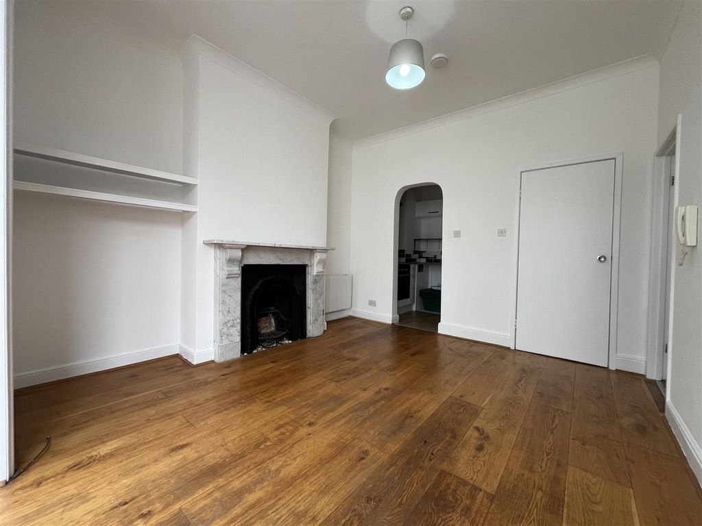 Property photo 3 of 11 Img_4031.Jpg