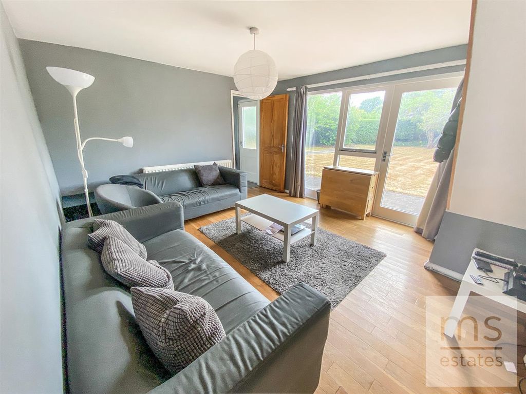 Property photo 3 of 12 Img_9947.Jpg