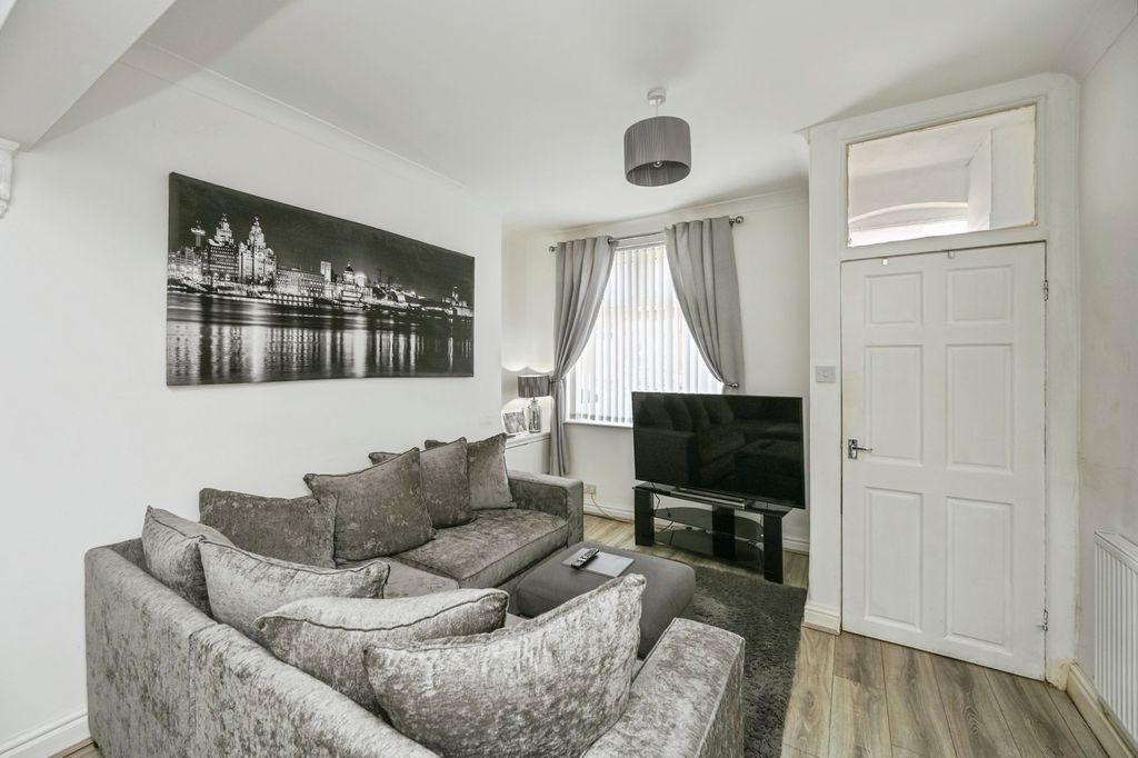 Property photo 2 of 11 Pbox-Img.Jpg