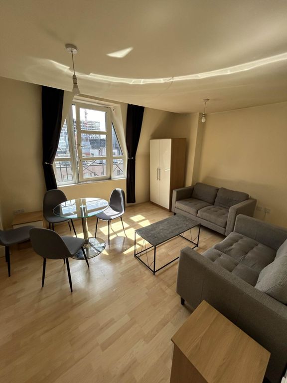 Property photo 3 of 13