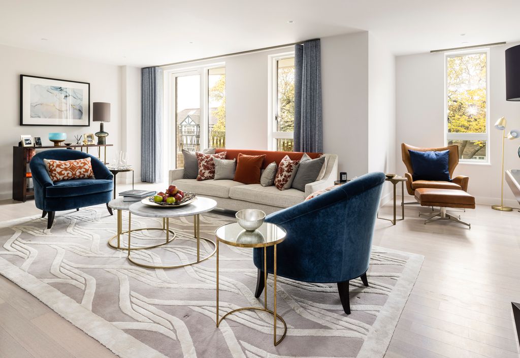 Property photo 1 of 15 Show Apartment Lounge