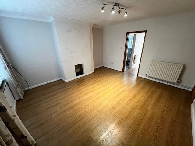 Property photo 3 of 14 Bedroom
