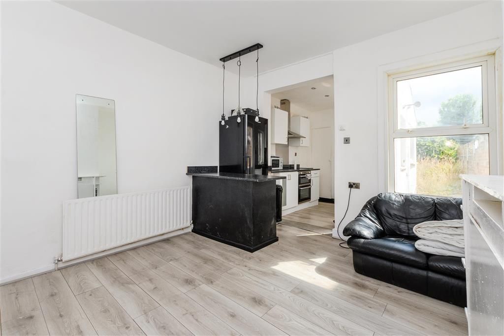 Property photo 1 of 14 Dining Room