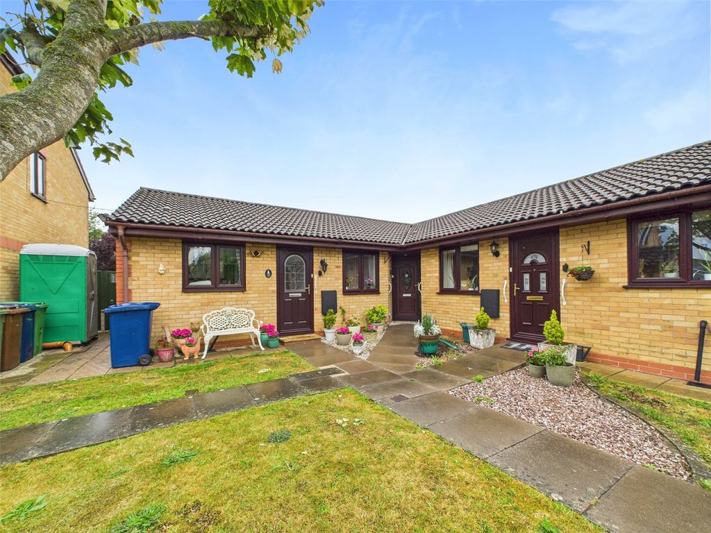 Property photo 3 of 13 Picture No. 01