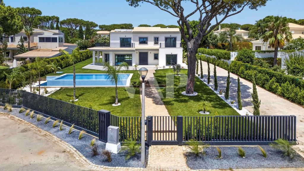 Property photo 1 of 32 Contemporary 4 Bedroom Villa With Infinity Pool, Vilamoura