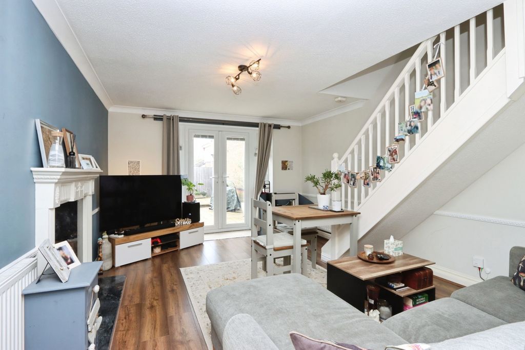 Property photo 2 of 15 Pbox-Img.Jpg