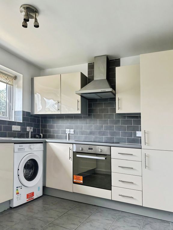 Property photo 2 of 9 Pbox-Img.Jpg