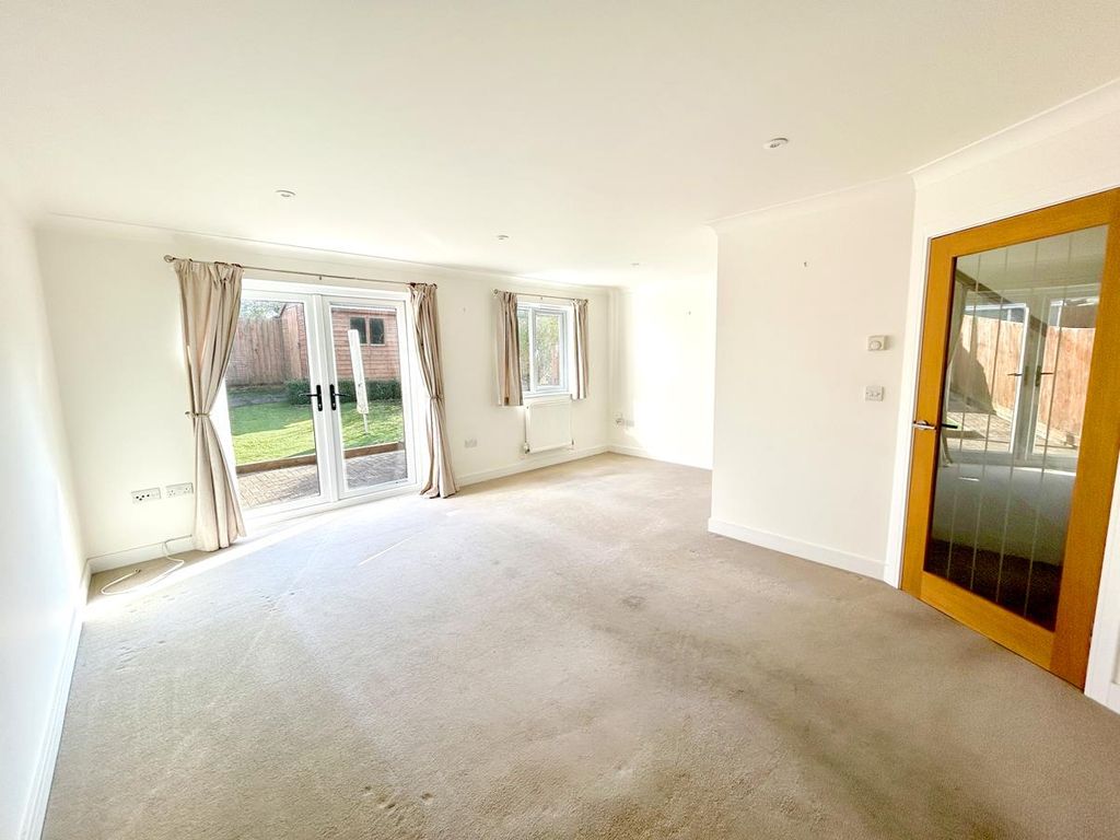 Property photo 2 of 14 Img_4835.Jpg