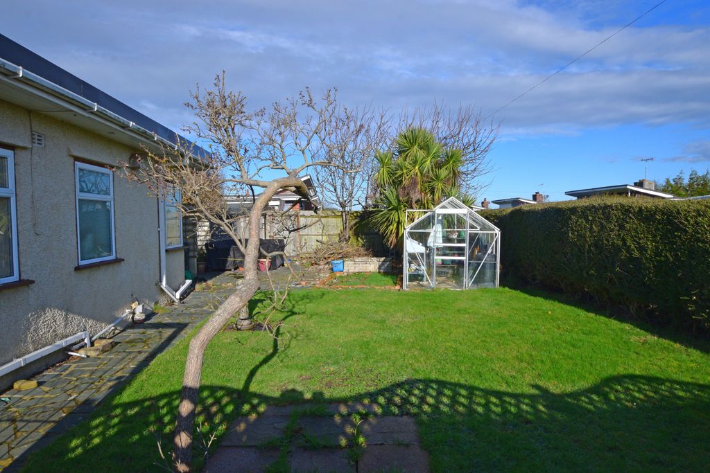 Property photo 3 of 15 Garden