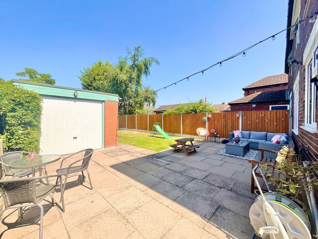 Property photo 3 of 23