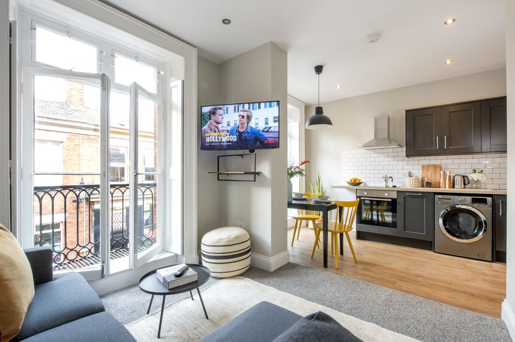 Property photo 2 of 6