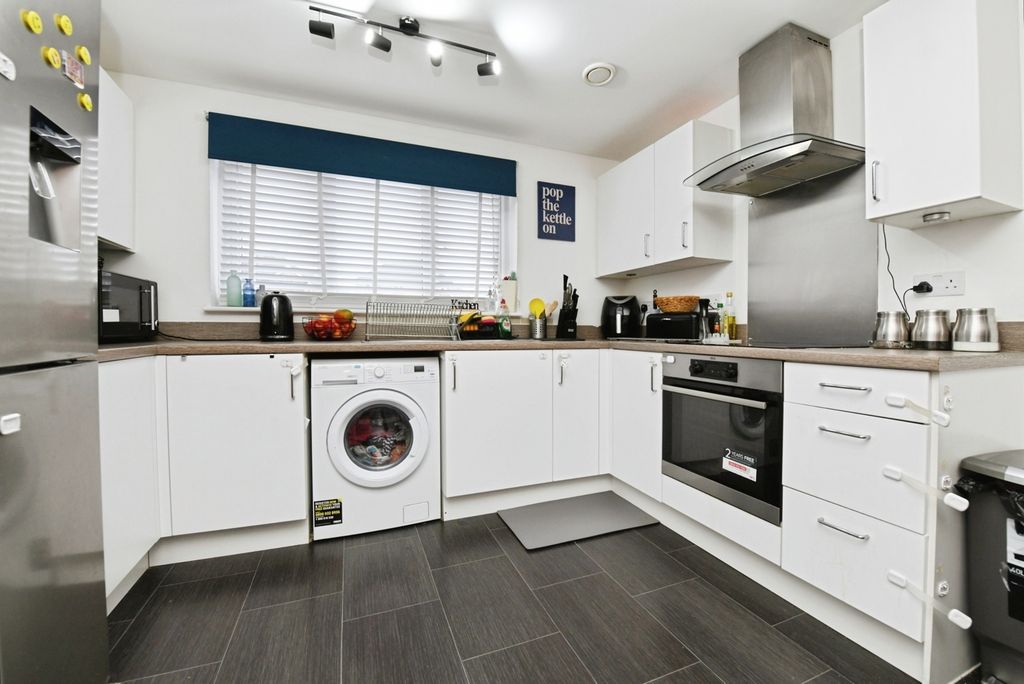 Property photo 3 of 11 Pbox-Img.Jpg