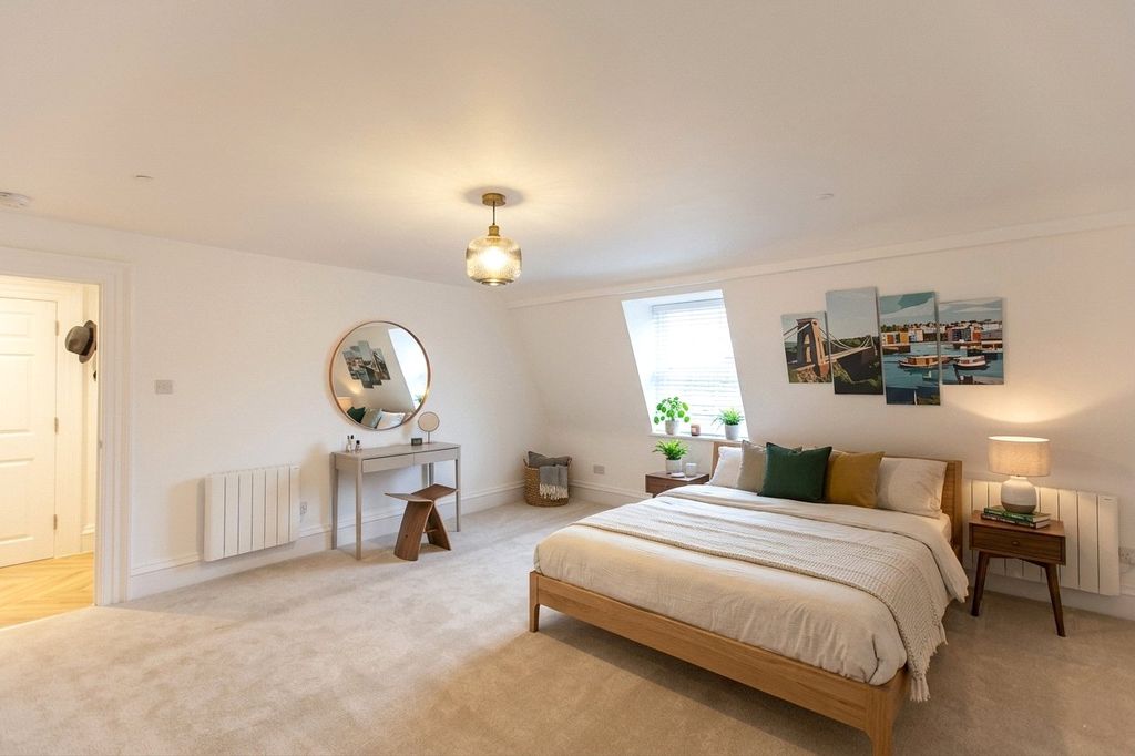 Property photo 3 of 5 Master Bedroom