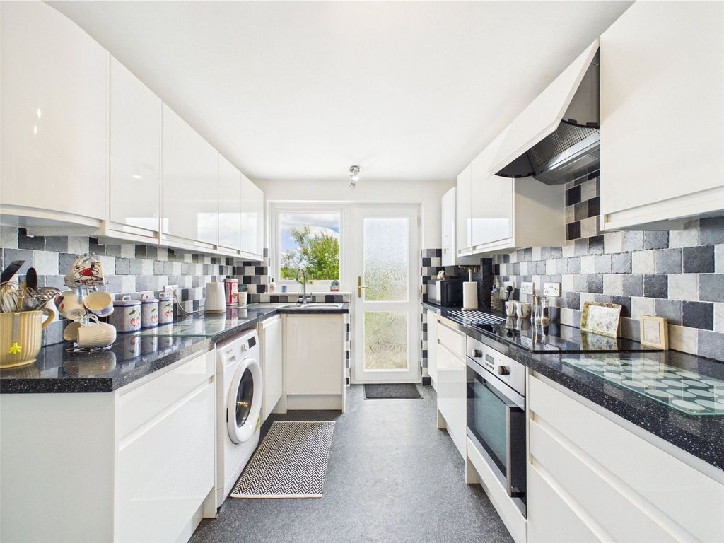 Property photo 2 of 10 Picture No. 02