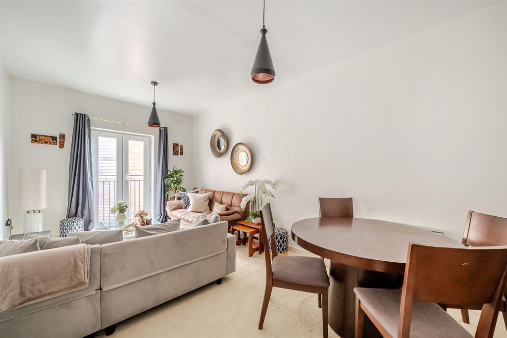 Property photo 2 of 8 Living Room