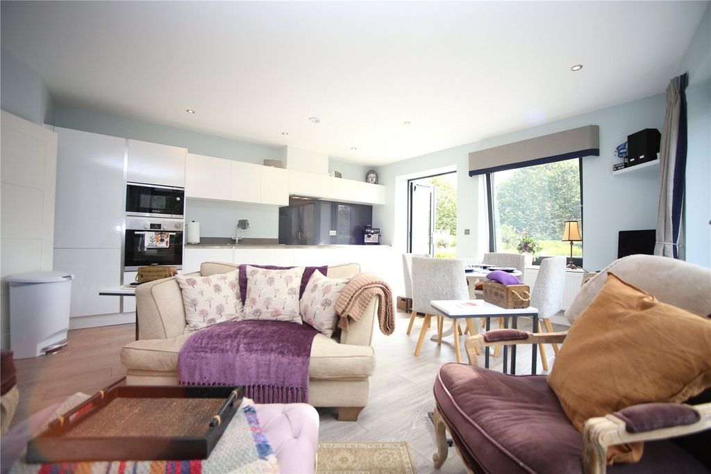 Property photo 3 of 11 Picture No. 07