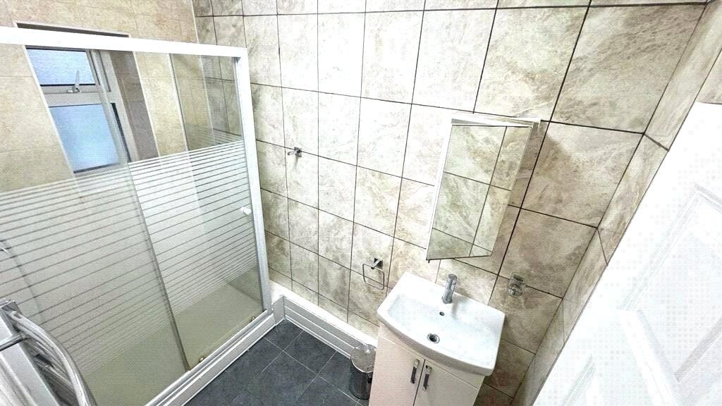 Property photo 2 of 15 Picture No. 01