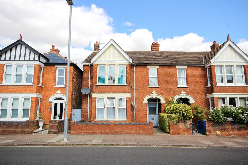 Property photo 1 of 19 Picture No. 01