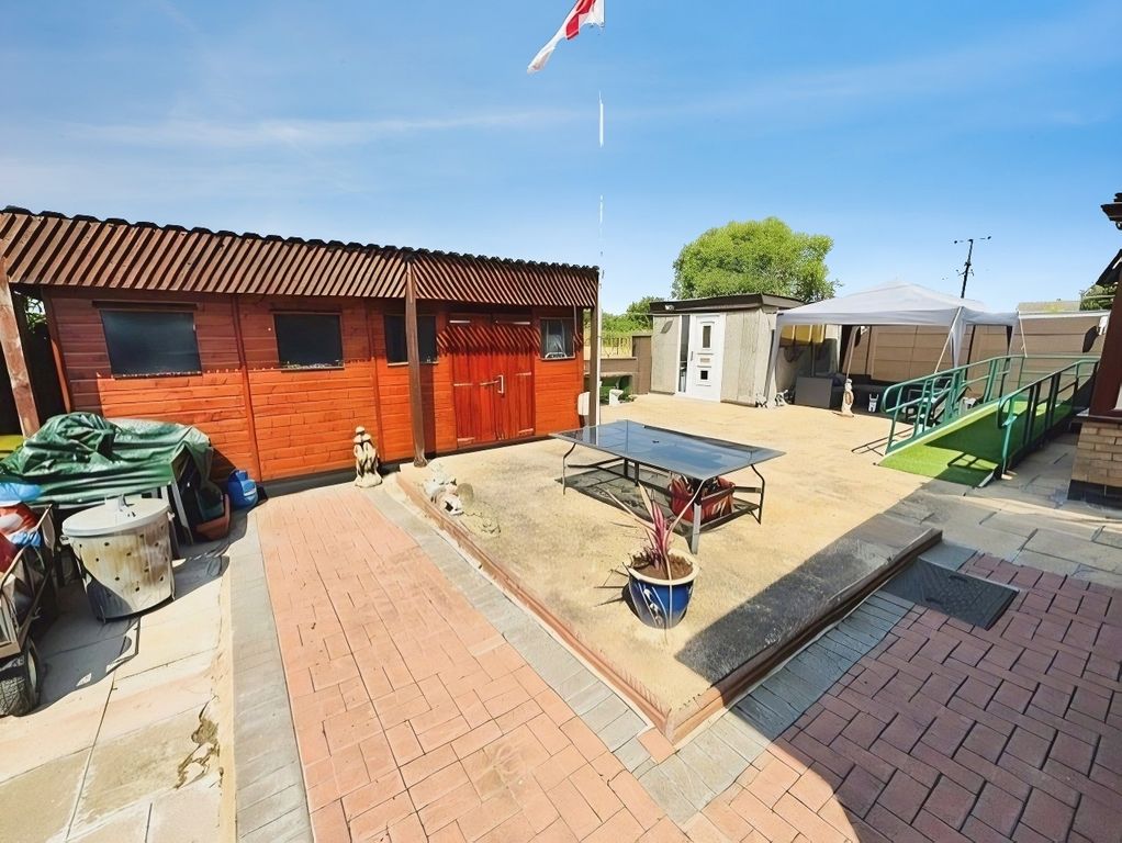 Property photo 3 of 16 Pbox-Img.Jpg