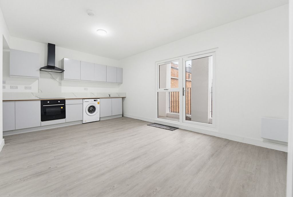 Additional image 2 of 19 bed block of flats for saleQueensway, Enfield EN3