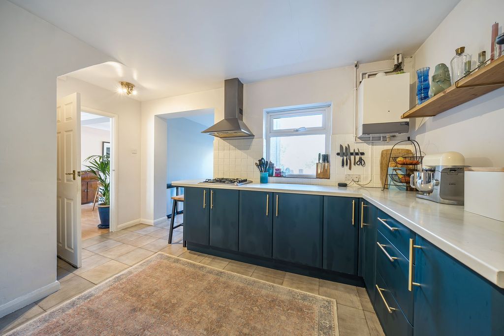 Property photo 3 of 21