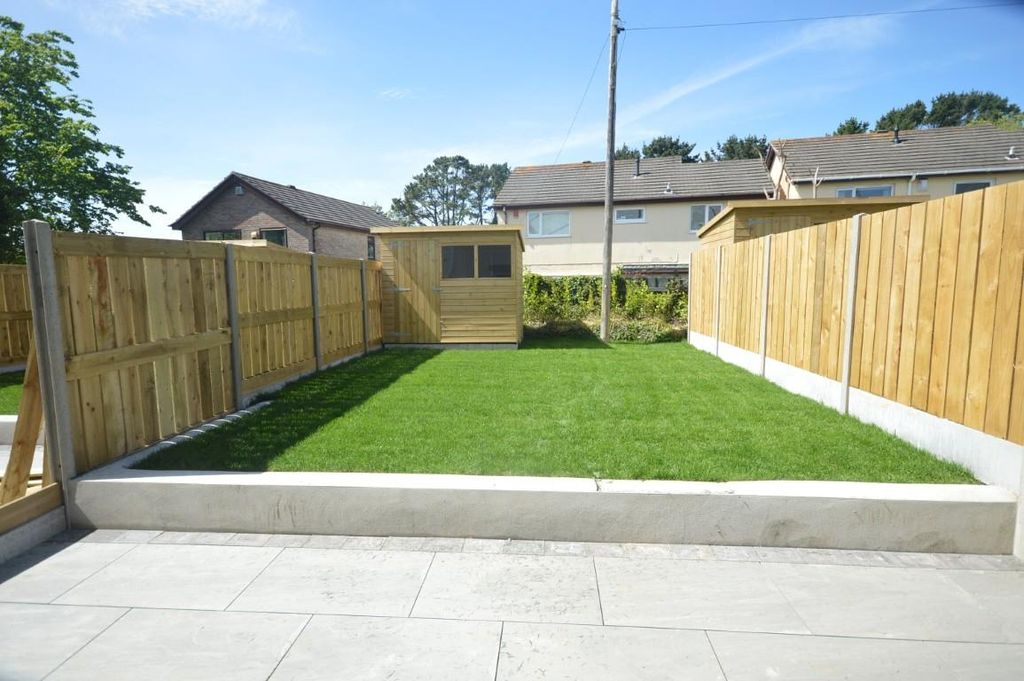 Property photo 3 of 9 Dsc_0034 (Medium).Jpg