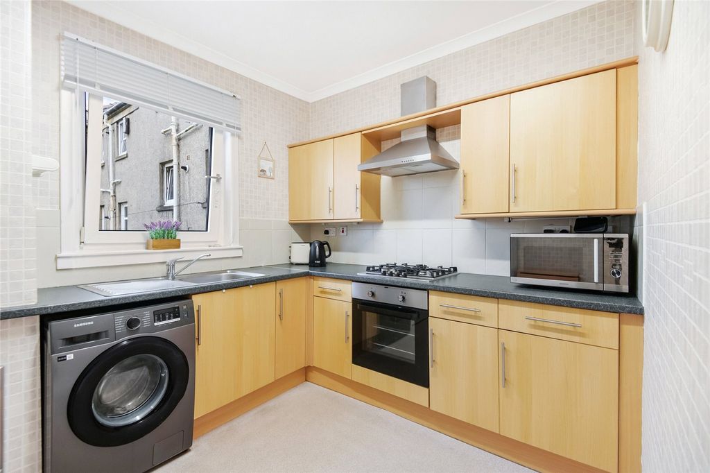 Property photo 3 of 22 Picture No. 09