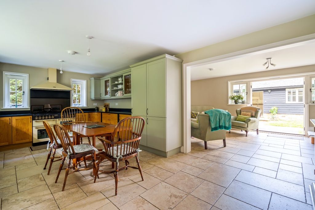 Property photo 3 of 16 Dining Space