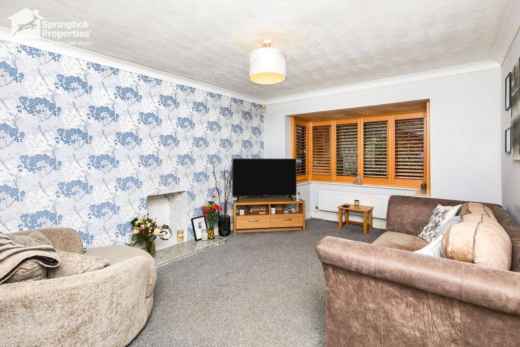 Property photo 3 of 27 Image 2