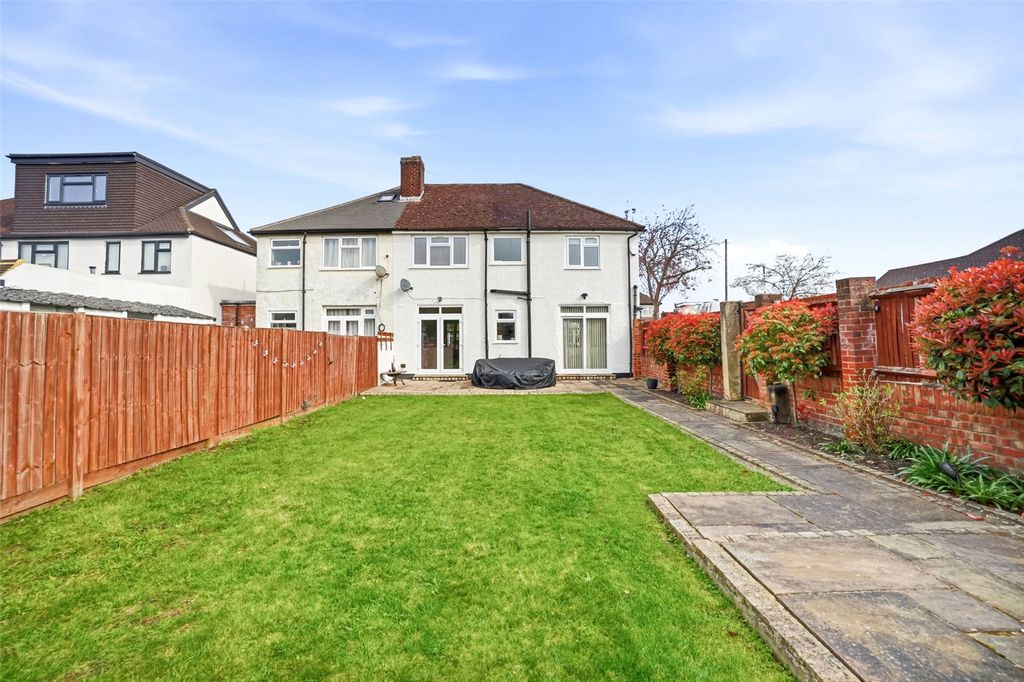 Property photo 2 of 10 Picture No. 18