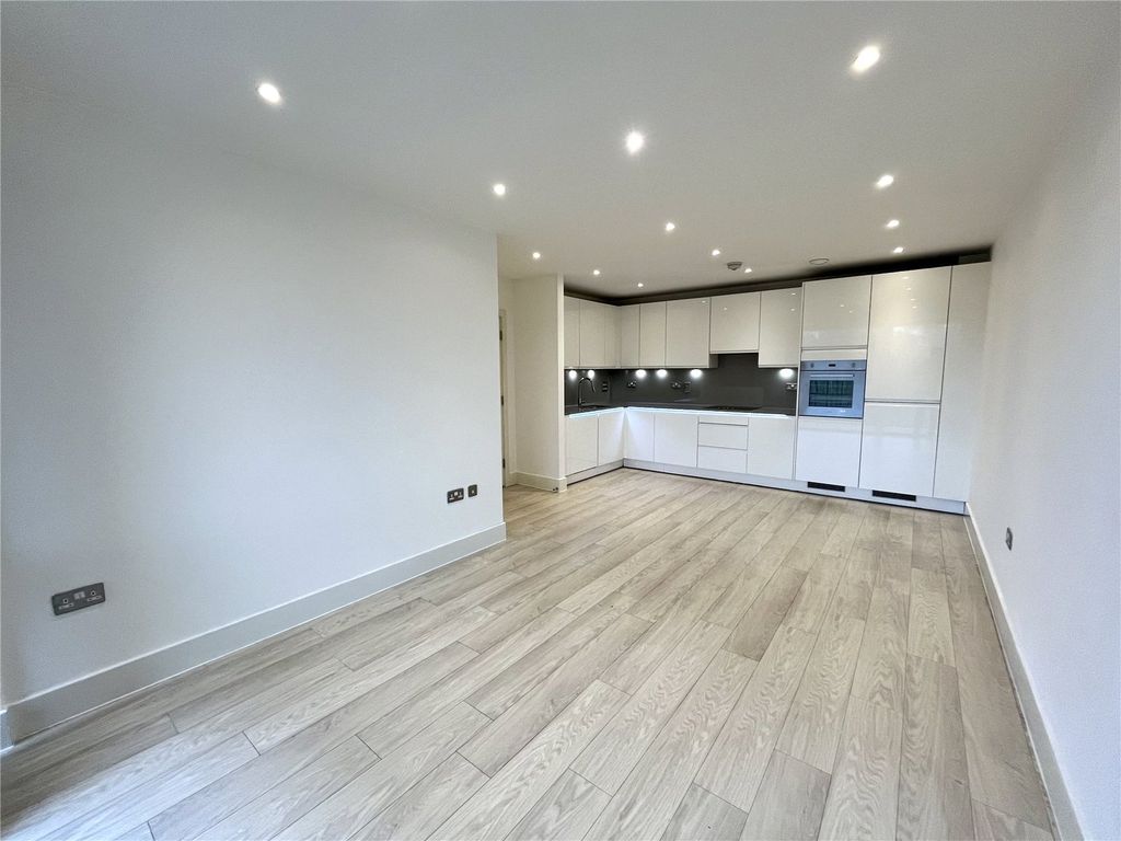 Property photo 3 of 9 Picture No. 04