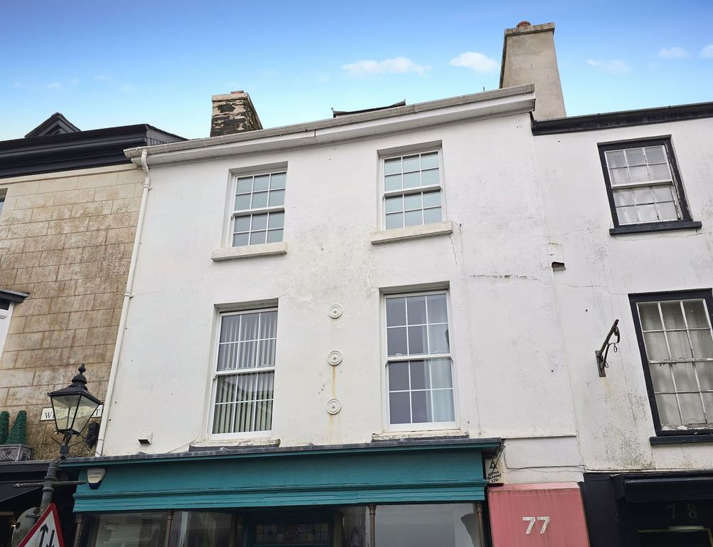 Property photo 1 of 8