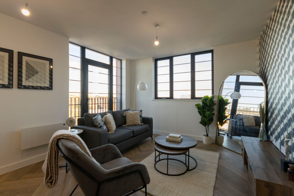 Property photo 2 of 14 Img_1674_1