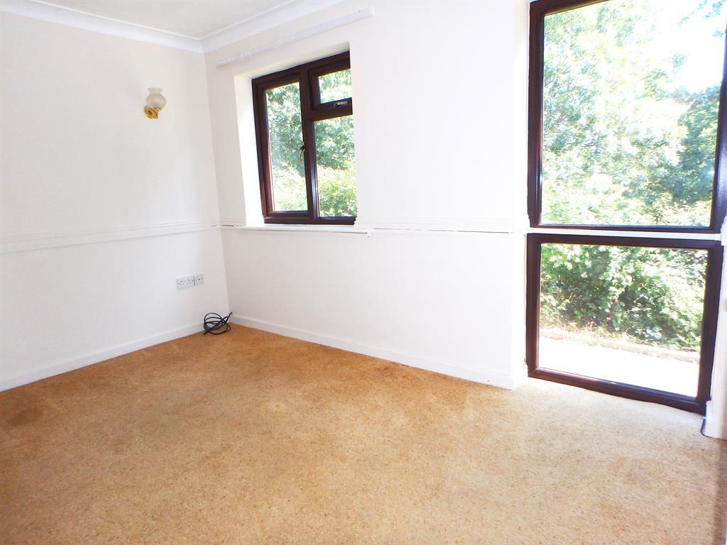 Property photo 2 of 7 Lounge Dining Room