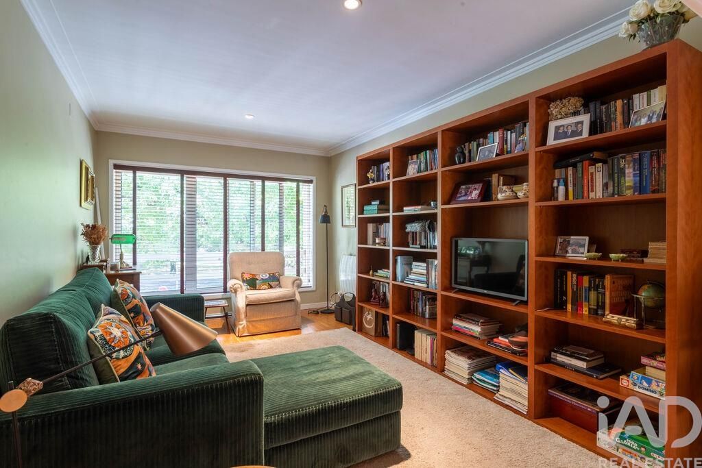 Property photo 1 of 27