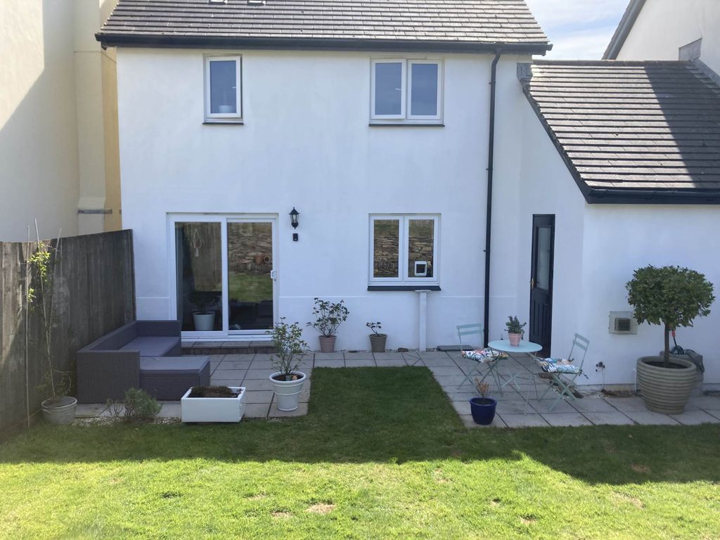 Property photo 1 of 31