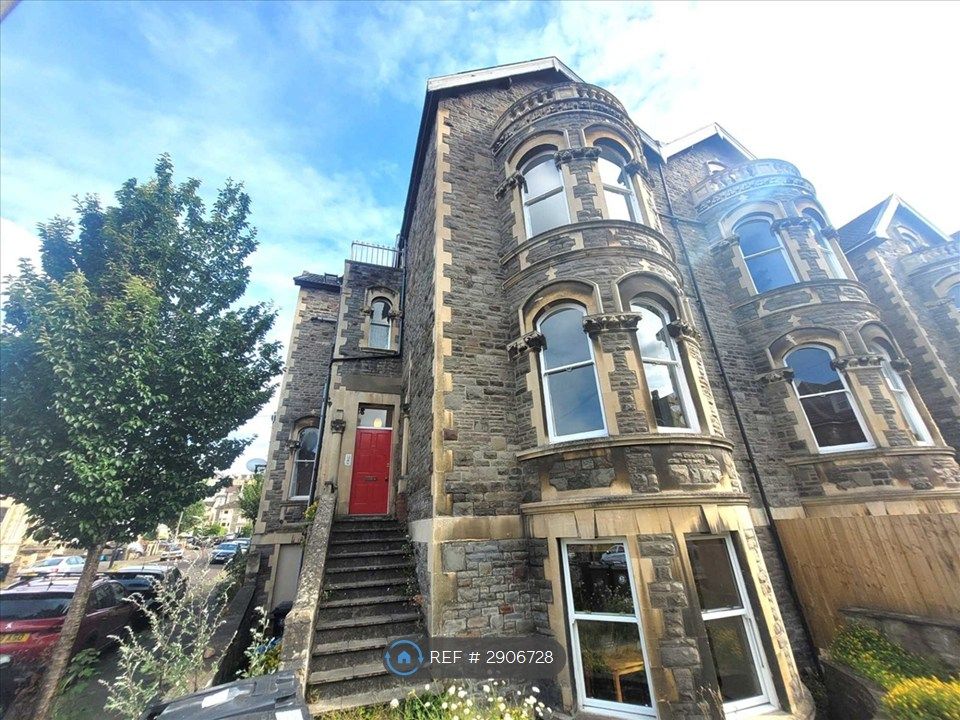 Property photo 2 of 6