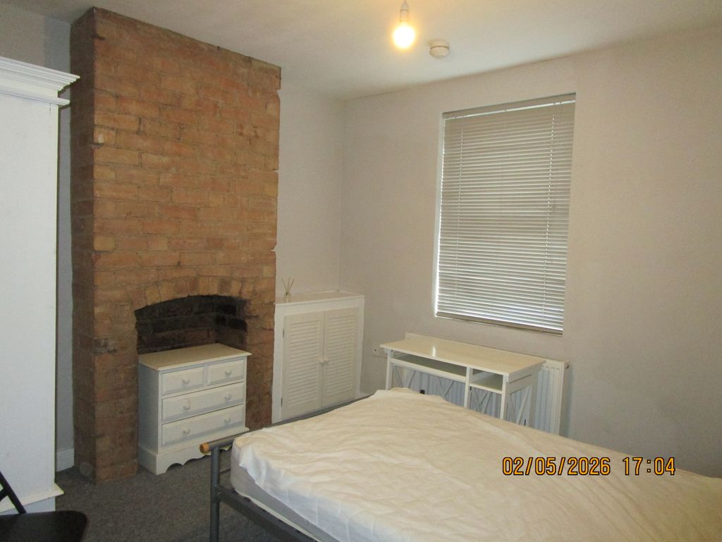 Property photo 2 of 11 Downstairs Bedroom