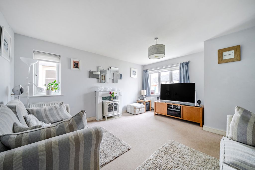 Property photo 2 of 23 1515809-5-6Aaab9A...
