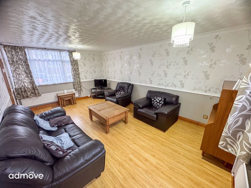 Property photo 3 of 13 Photo 13