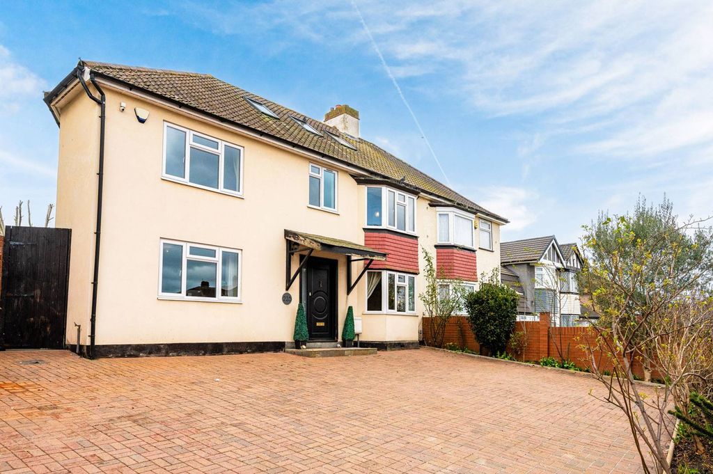 Property photo 1 of 21