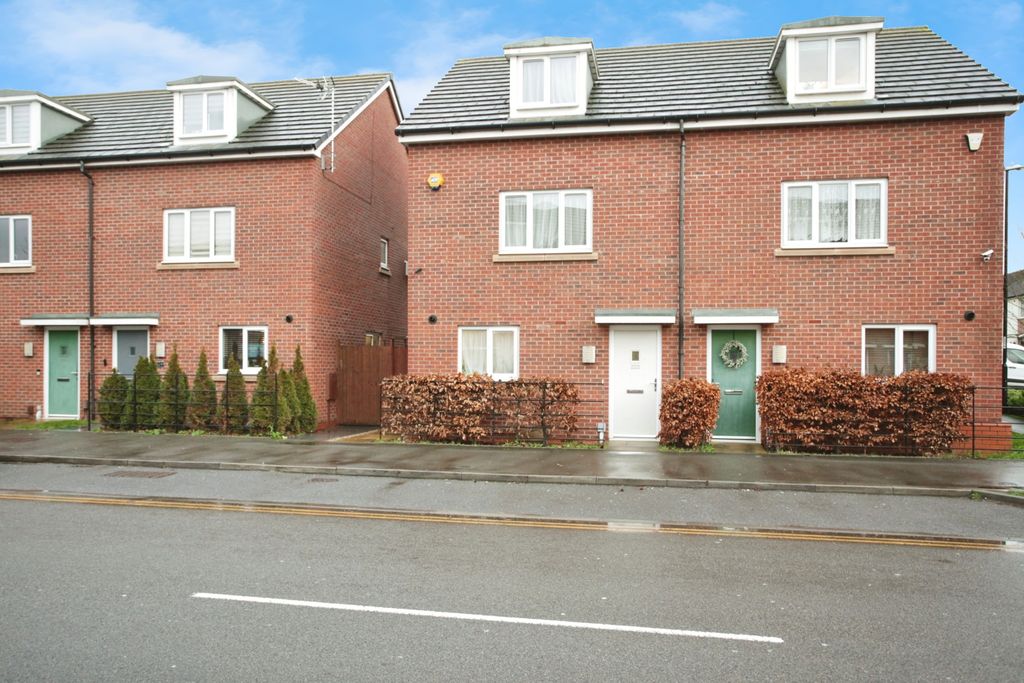 Property photo 1 of 15 Front View