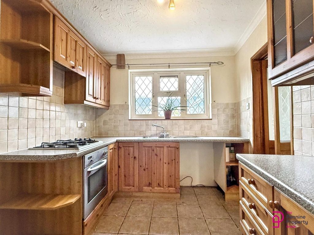 Property photo 2 of 12 Img_4297.Jpg