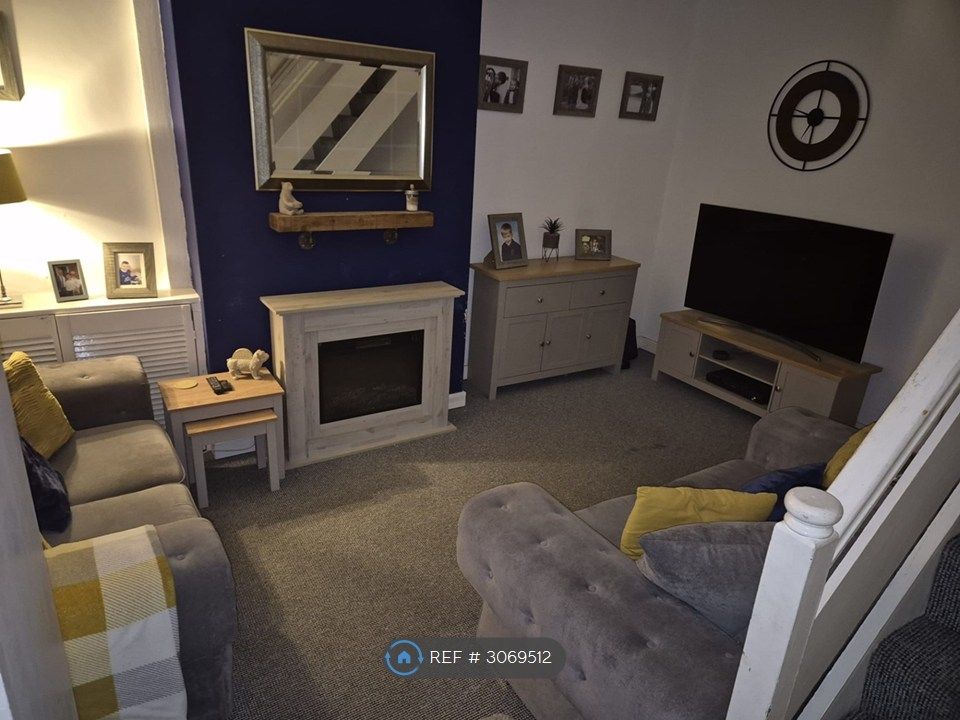 Property photo 1 of 5