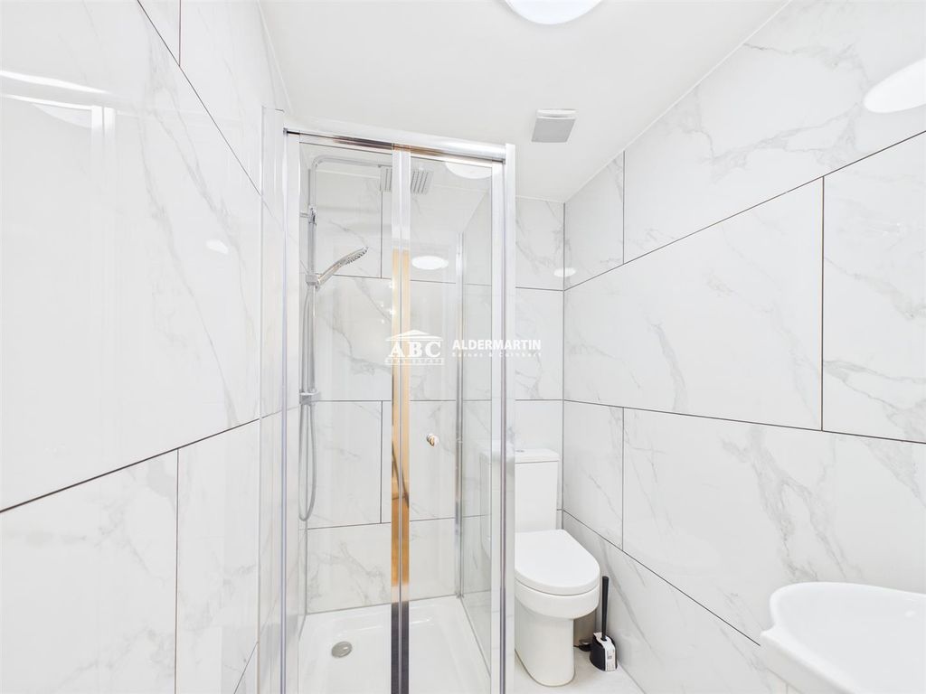 Property photo 1 of 5 Cam03827G0-Pr0119-Still003.Jpg