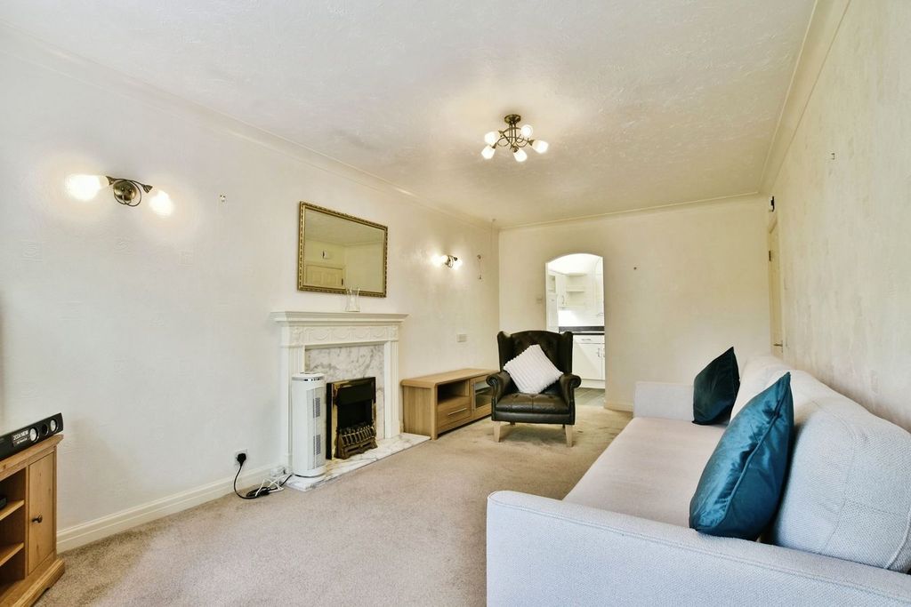 Property photo 3 of 16