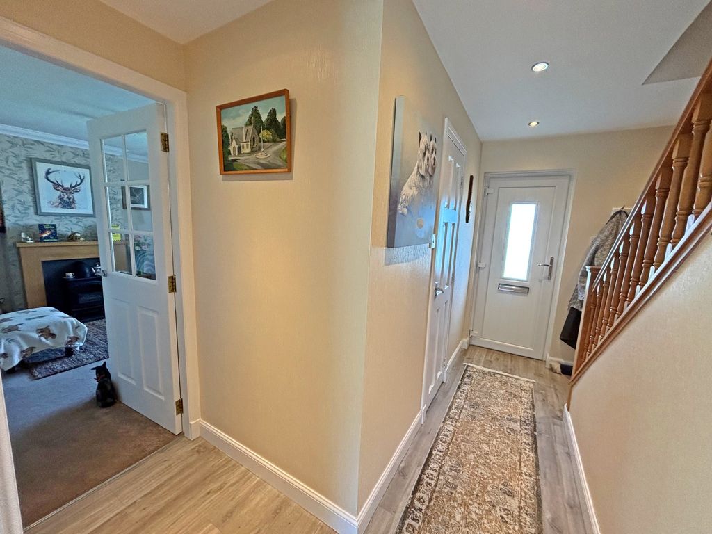 Property photo 2 of 26